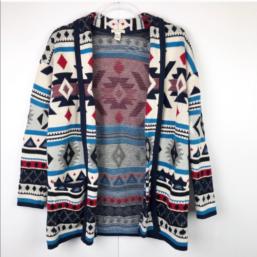 Aztec multi colored Cardigan. 🖤